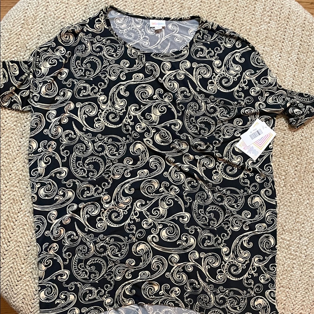 LuLaRoe Black and Cream Swirl Tee